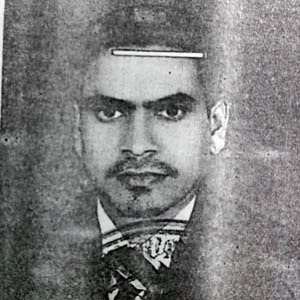 আওয়াল মাহমুদ এর ছবি