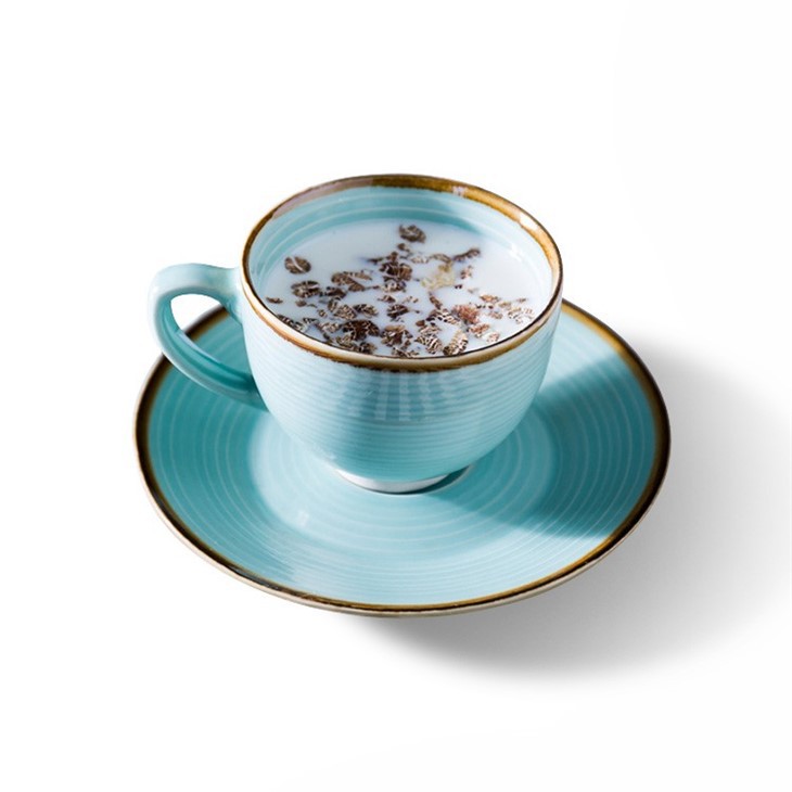 স্বতন্ত্র - কাপ-পিরিচ