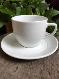 স্বতন্ত্র - কাপ-পিরিচ