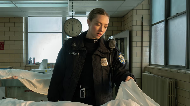 লং ব্রাইট রিভার-এ আমান্ডা সেফ্রিড। ছবি: সংগৃহীত