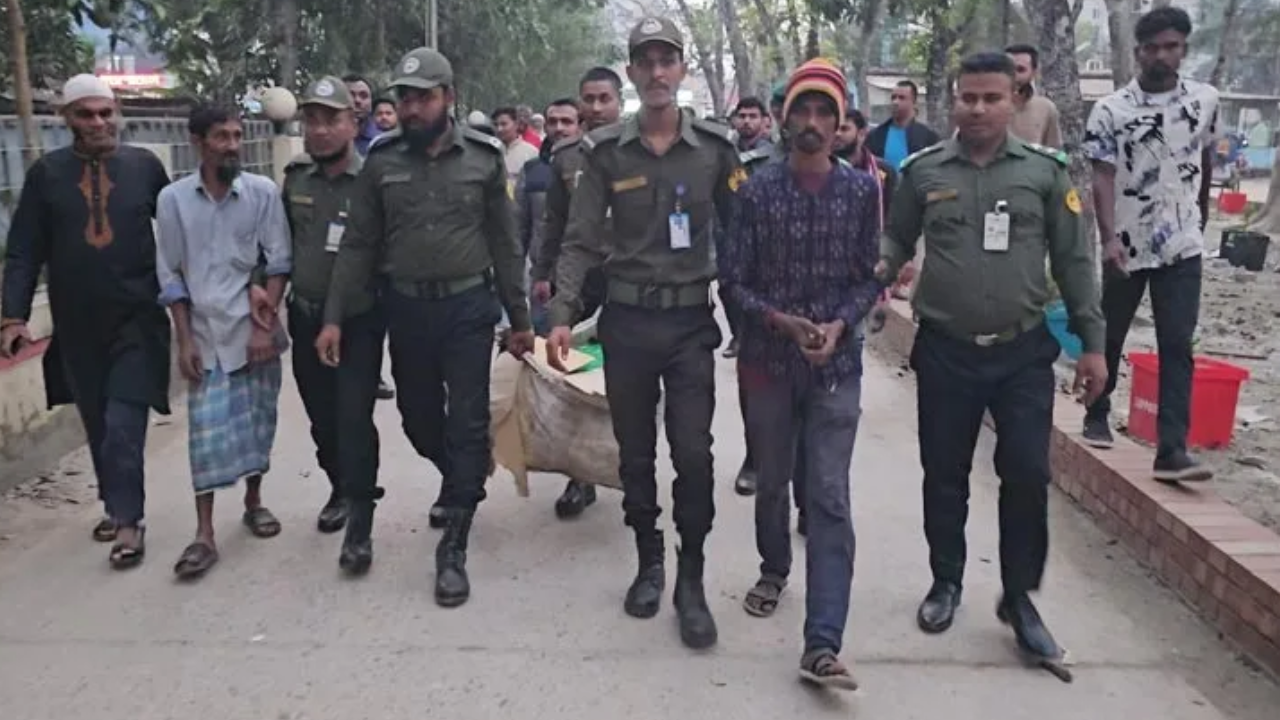 ওষুধ পাচারের সময় শরীয়তপুর সদর হাসপাতালের দুই কর্মী আটক