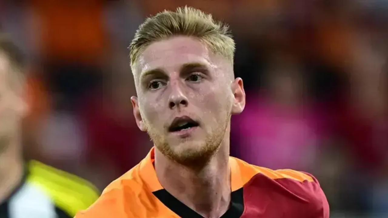 তুরস্কে জুয়া কেলেঙ্কারিতে ফুটবলারসহ ২০ জন কারাগারে