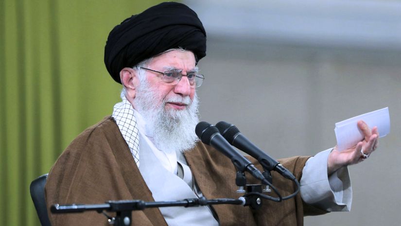 ফেসবুক-ইনস্টার পর খামেনির হিব্রু ভাষার এক্স অ্যাকাউন্ট বন্ধ