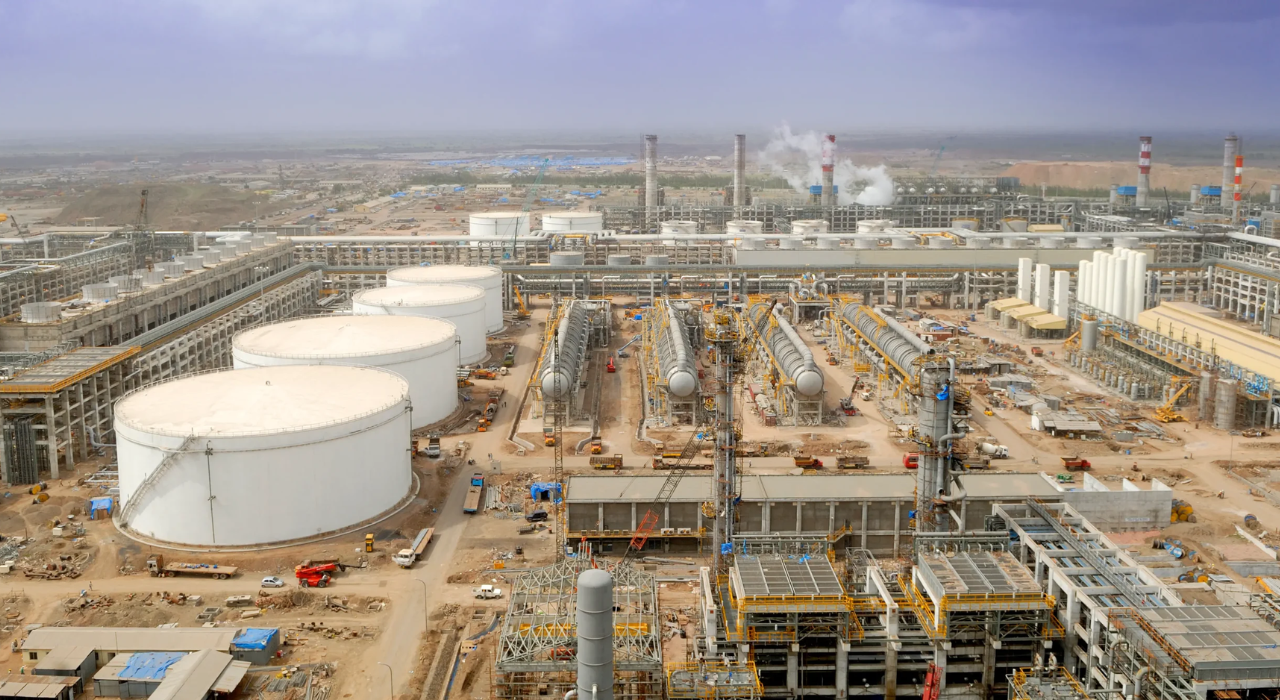 রাশিয়ার তেল আমদানি বন্ধ করল রিলায়েন্স