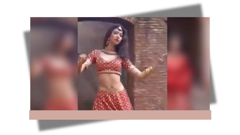 মসজিদে অভিনেত্রীর অশালীন নাচ; তারপর...