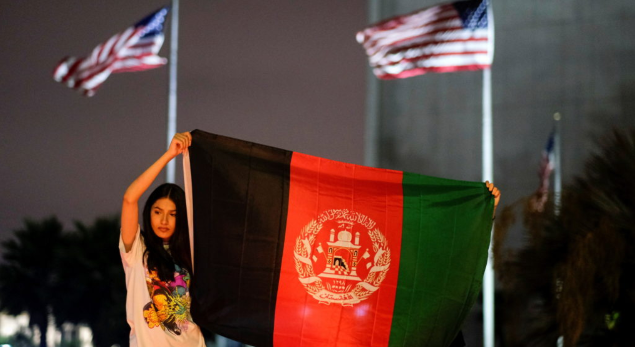 আফগানদের ভিসা দেওয়া পুরোপুরি বন্ধ করল যুক্তরাষ্ট্র