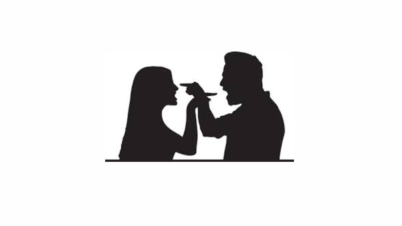 'দুজনেই চাকরি, কিন্তু সব কাজ আমার!'—দাম্পত্যে সমতার শুরু কথার মাধ্যমে