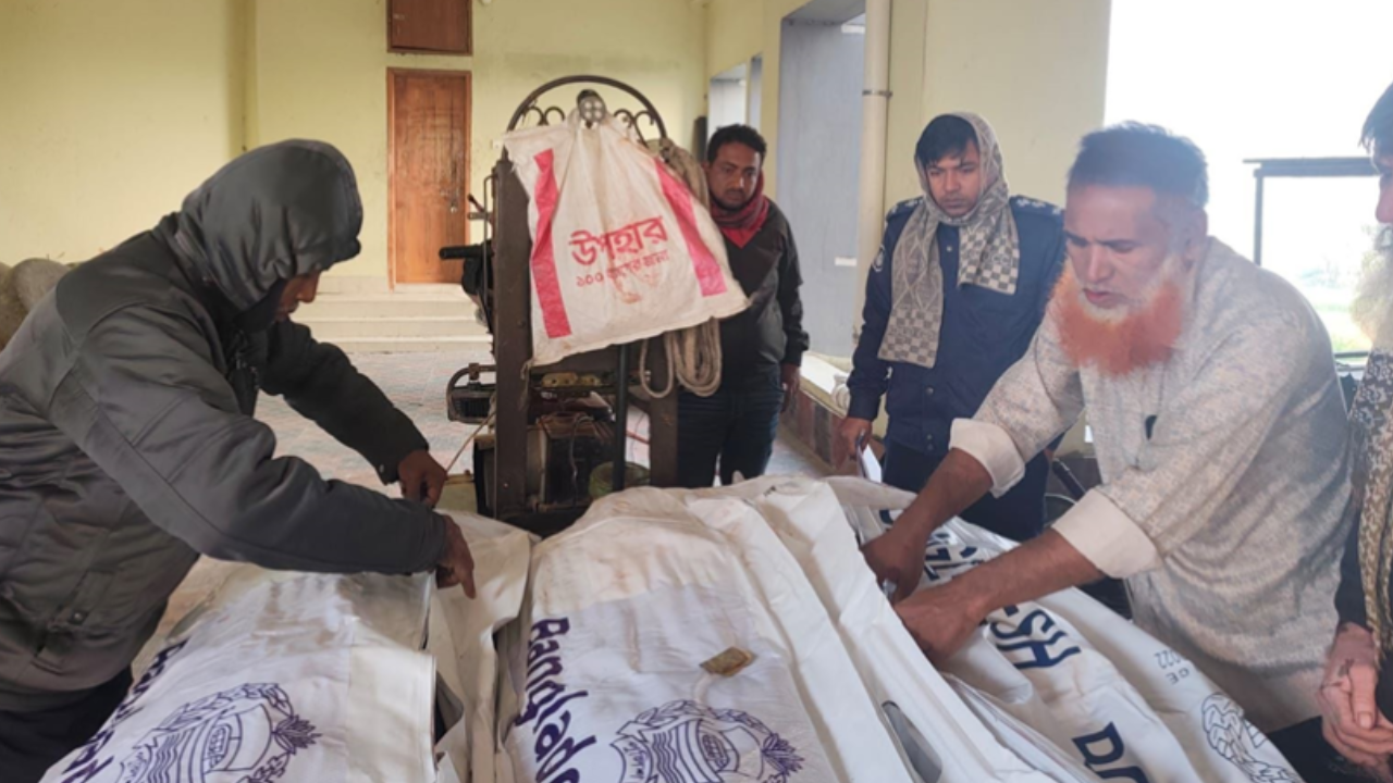 ভাঙ্গায় গাড়িচাপায় দুই সহোদরসহ নিহত ৩