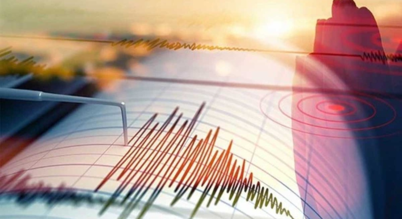 এবার ভূমিকম্পে কেঁপে উঠল ভারত