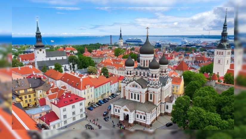 ইউরোপের দেশ এস্তোনিয়ায় স্থায়ী বসবাসের সুযোগ
