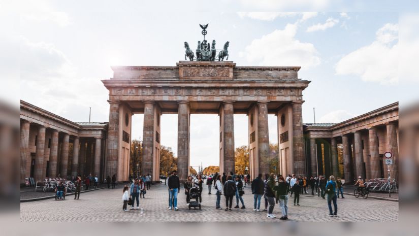 নাগরিকত্ব নিয়ে দঃসংবাদ দিল জার্মানি