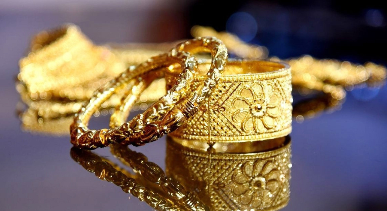 আজ যে দামে বিক্রি হচ্ছে স্বর্ণ