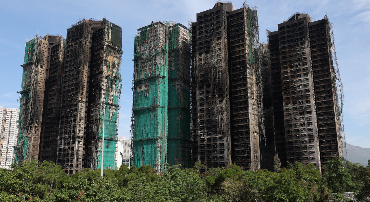 স্মরণকালের ভয়াবহ অগ্নিকাণ্ডে নিহত ৯৪