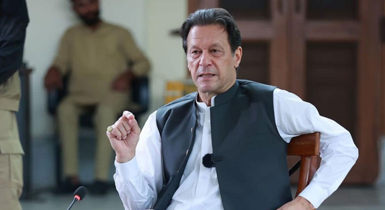 কারাগারে নির্যাতনের শিকার ইমরান খান, পাকিস্তানে বাড়ছে উদ্বেগ