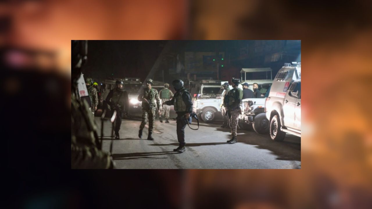 কাশ্মিরে থানায় বিস্ফোরণ, নিহত ৭