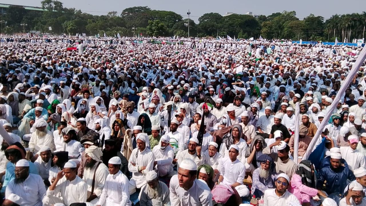 সোহরাওয়ার্দী উদ্যানে চলছে আন্তর্জাতিক খতমে নবুওয়ত মহাসম্মেলন