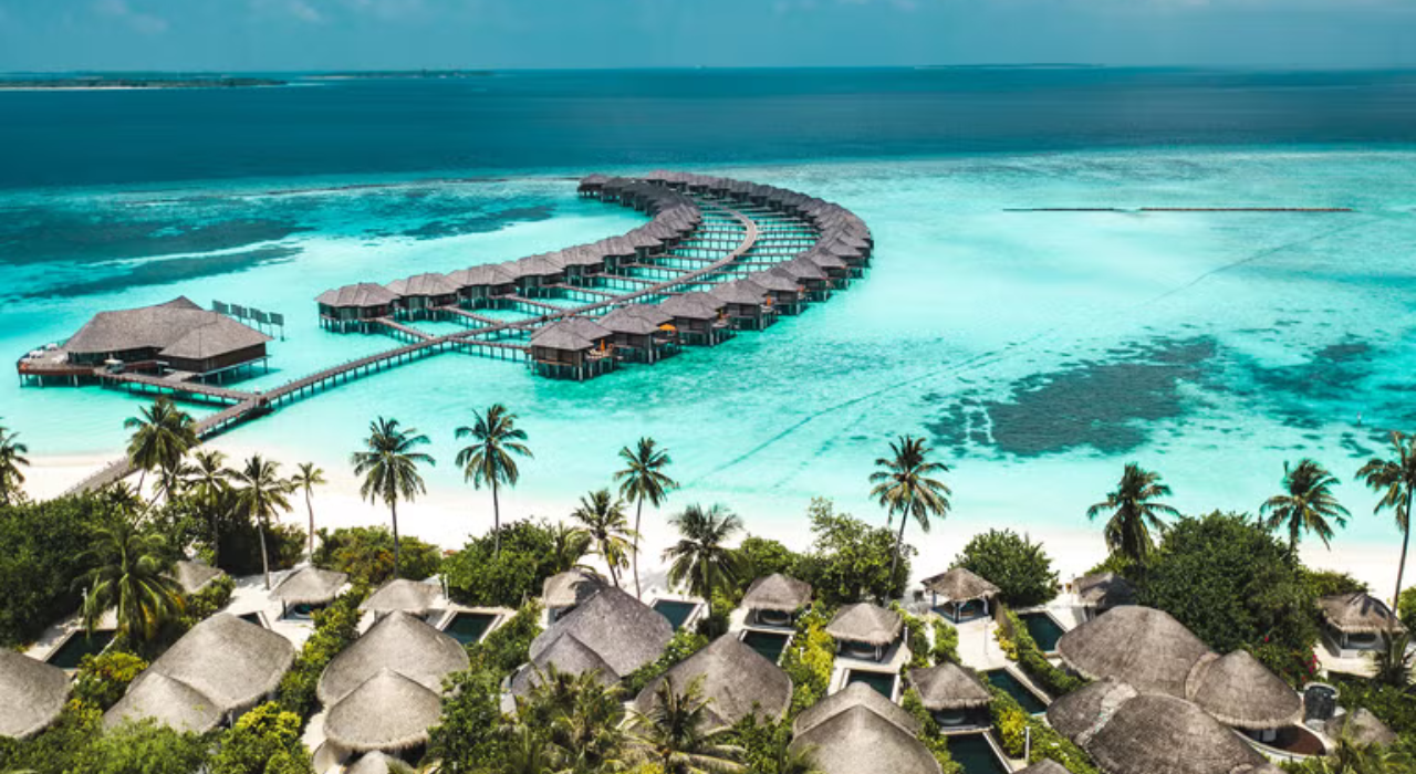 মালদ্বীপ ভ্রমণ এখন সাশ্রয়ী