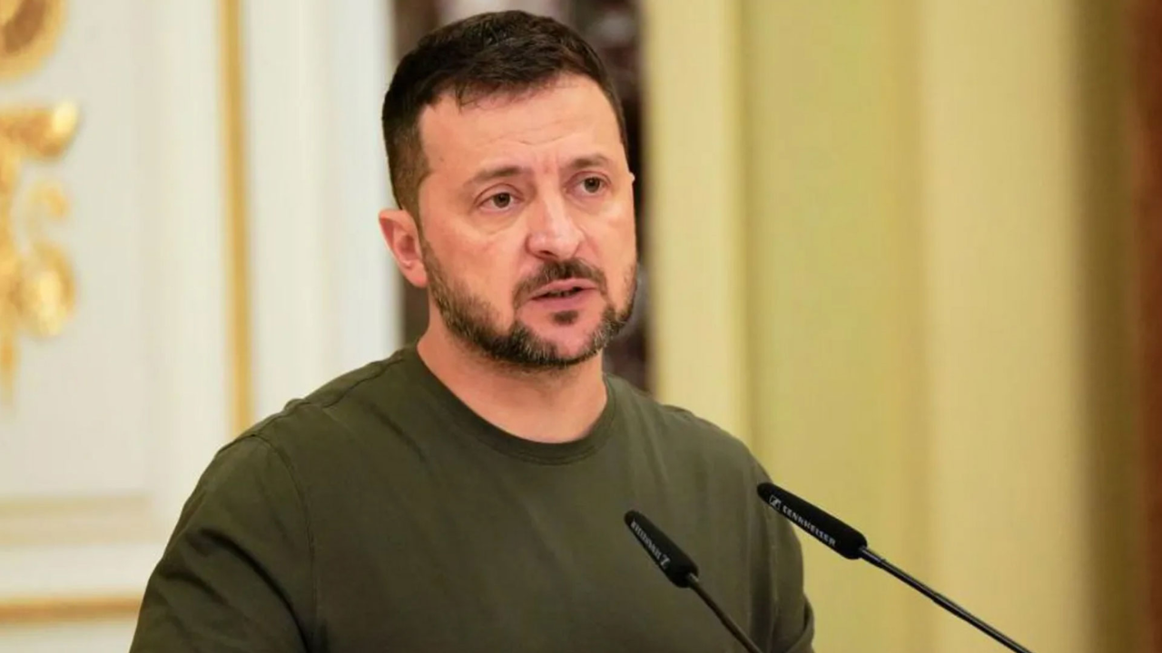 শান্তিচুক্তির আশায় নেটো সদস্যপদের স্বপ্ন ছাড়লেন জেলেনস্কি