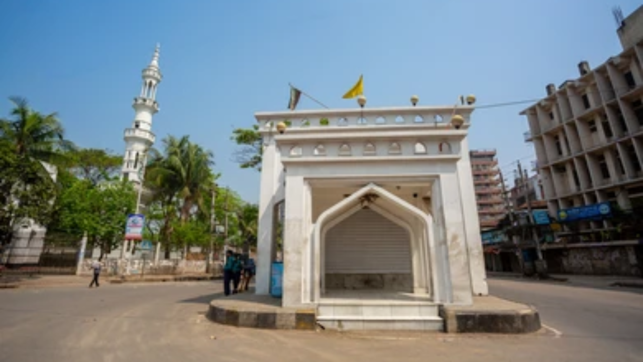 প্রায় ৫৭ লাখ টাকা মিললো গোলাপ শাহ্ মাজারের দান বাক্সে