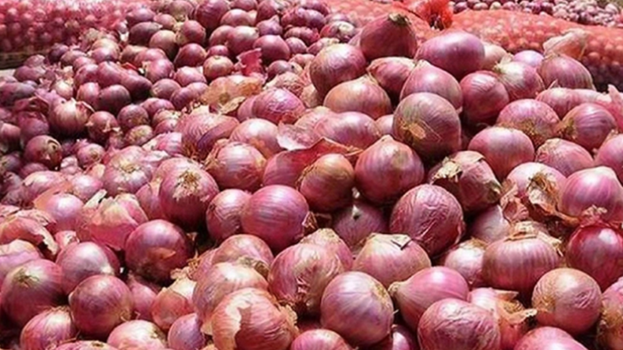 পেঁয়াজ আমদানির অনুমতির পরিমান বাড়ানো হচ্ছে