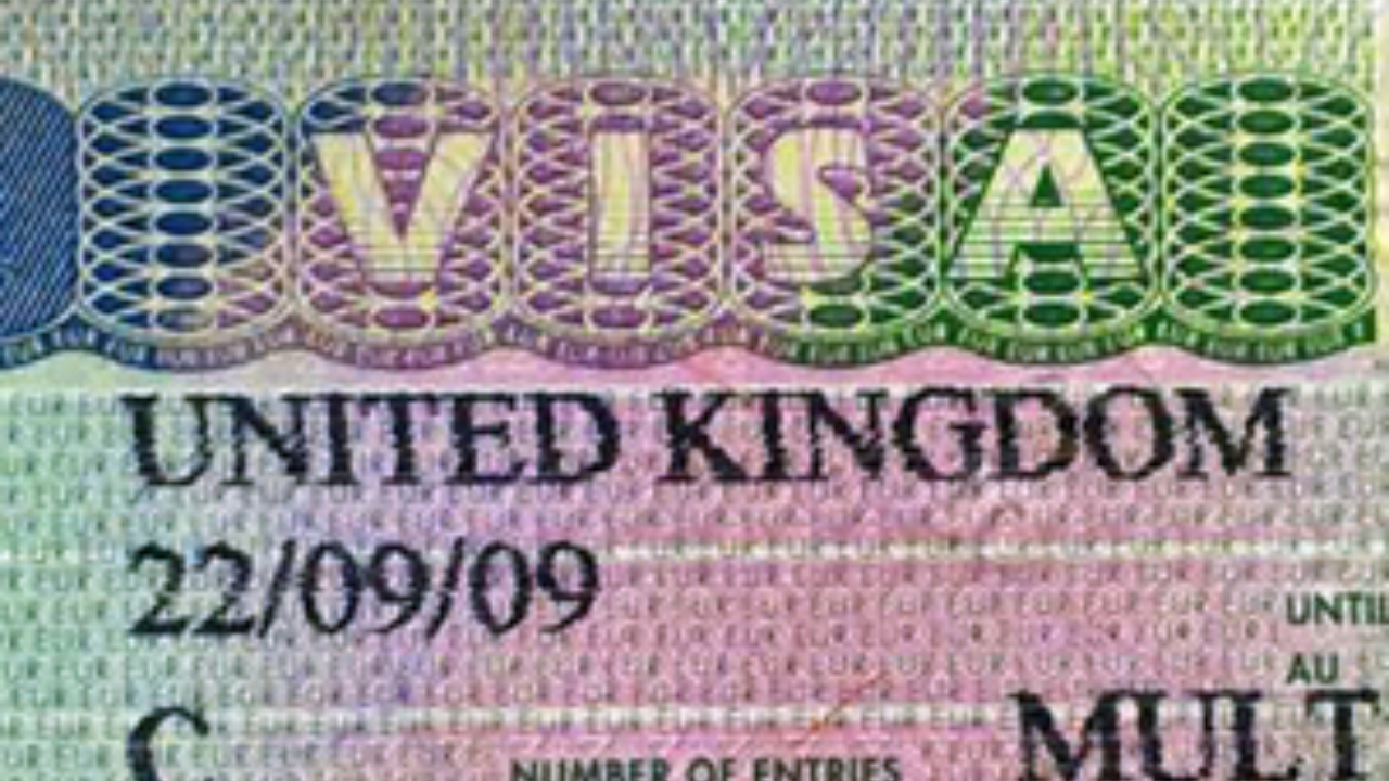 যুক্তরাজ্যে নাগরিকত্ব বাতিলের ‘গোপন ক্ষমতা’ ঝুঁকিতে মুসলিম নাগরিকরা: প্রতিবেদন