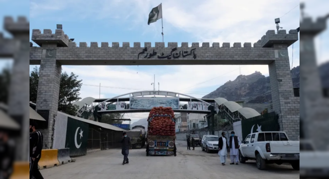 আফগান সীমান্ত খুলে দিলো পাকিস্তান