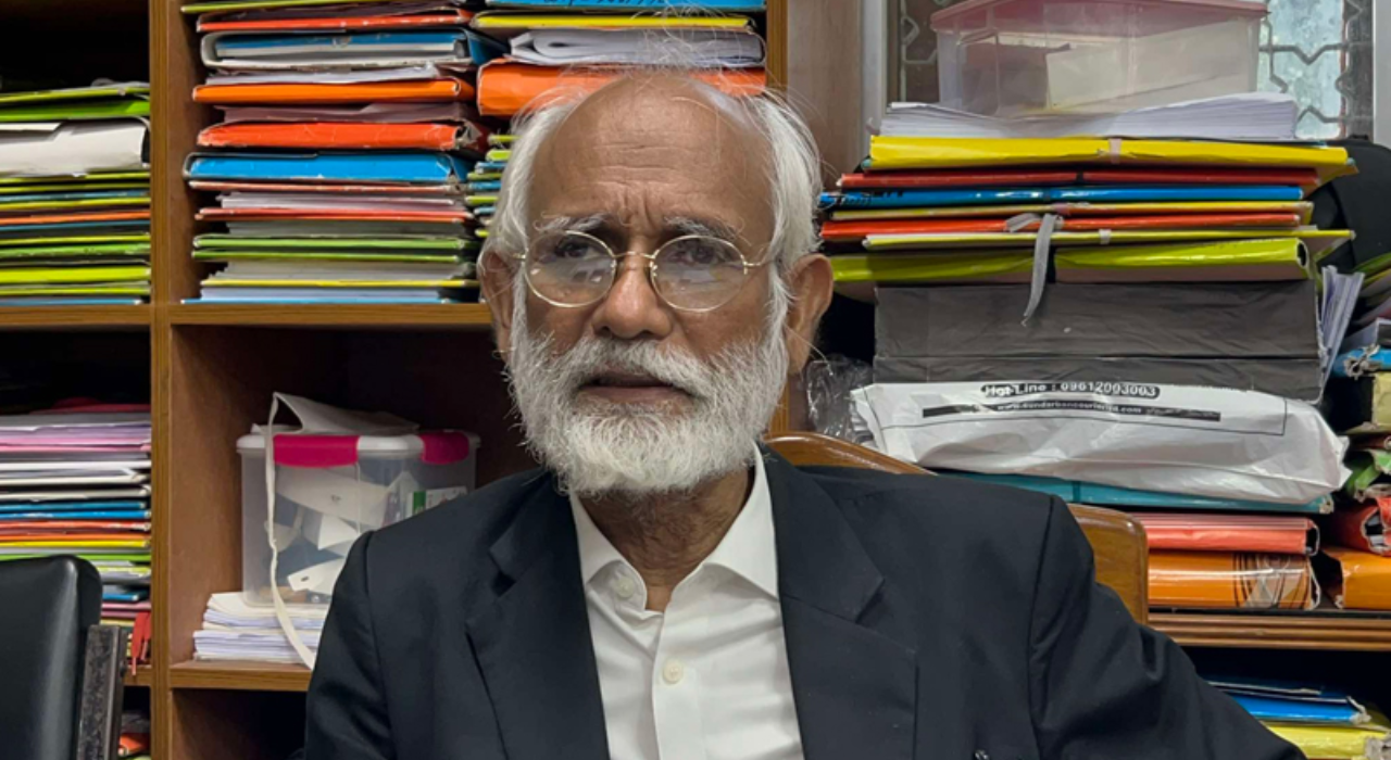 ক্ষমা চাইলেন আইনজীবী জেড আই খান পান্না