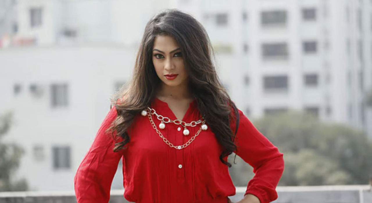 শঙ্কিত নায়িকা পপি