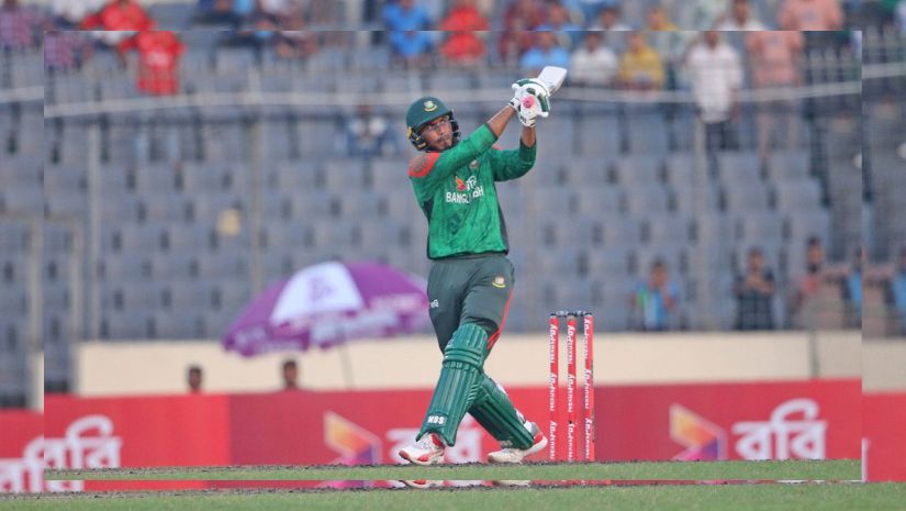 রিশাদ ঝড়ে কোনমতে দুইশ ছাড়াল বাংলাদেশ