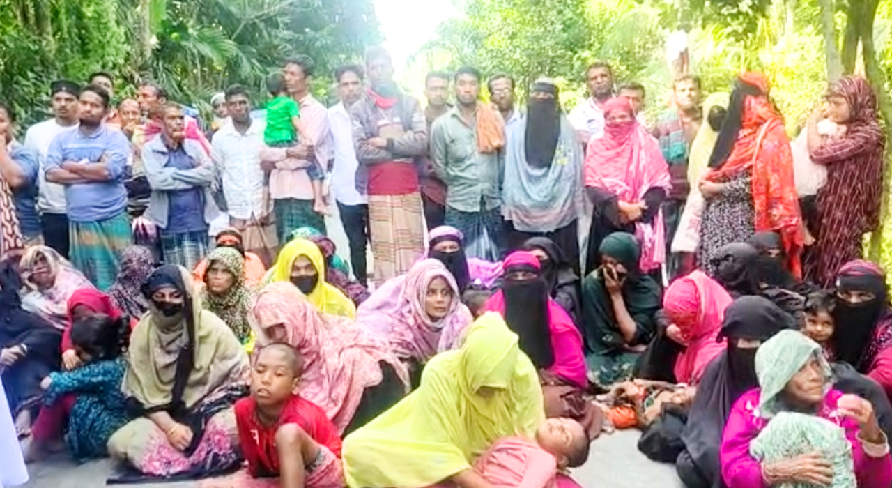 বঙ্গোপসাগের নিখোঁজ ১৩ জেলে, উদ্ধার অভিযানের দাবিতে যা করলেন স্বজনেরা