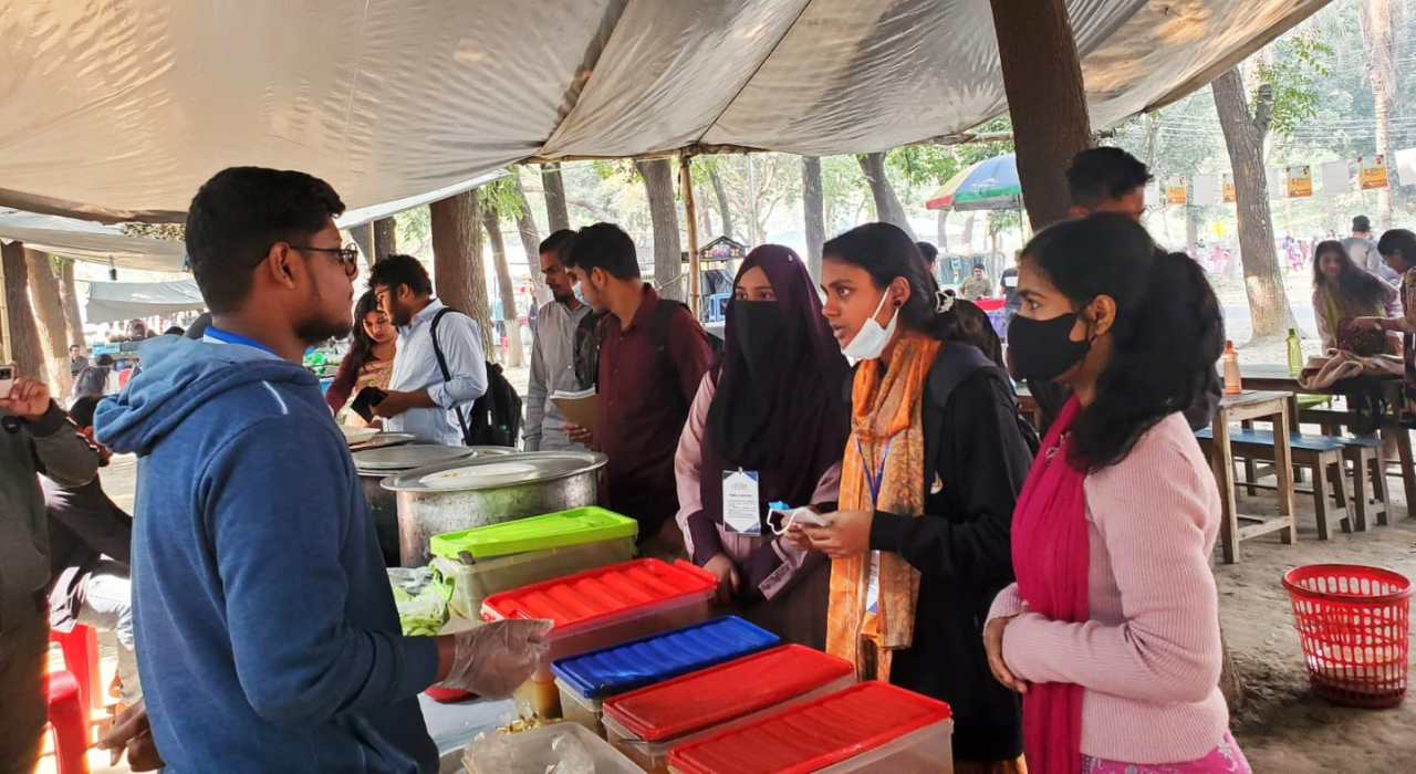 রাবিতে নিরাপদ খাদ্য নিশ্চিতে ফুড সেফটি অ্যাসোসিয়েশনের মনিটরিং কর্মসূচি