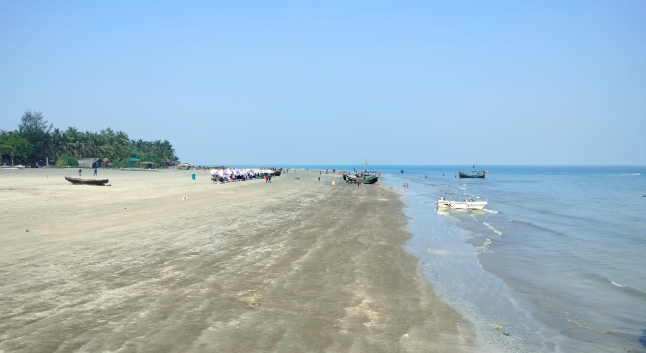 সেন্টমার্টিন থেকে ফেরার পথে মাঝ সাগরে স্পিডবোড ডুবি