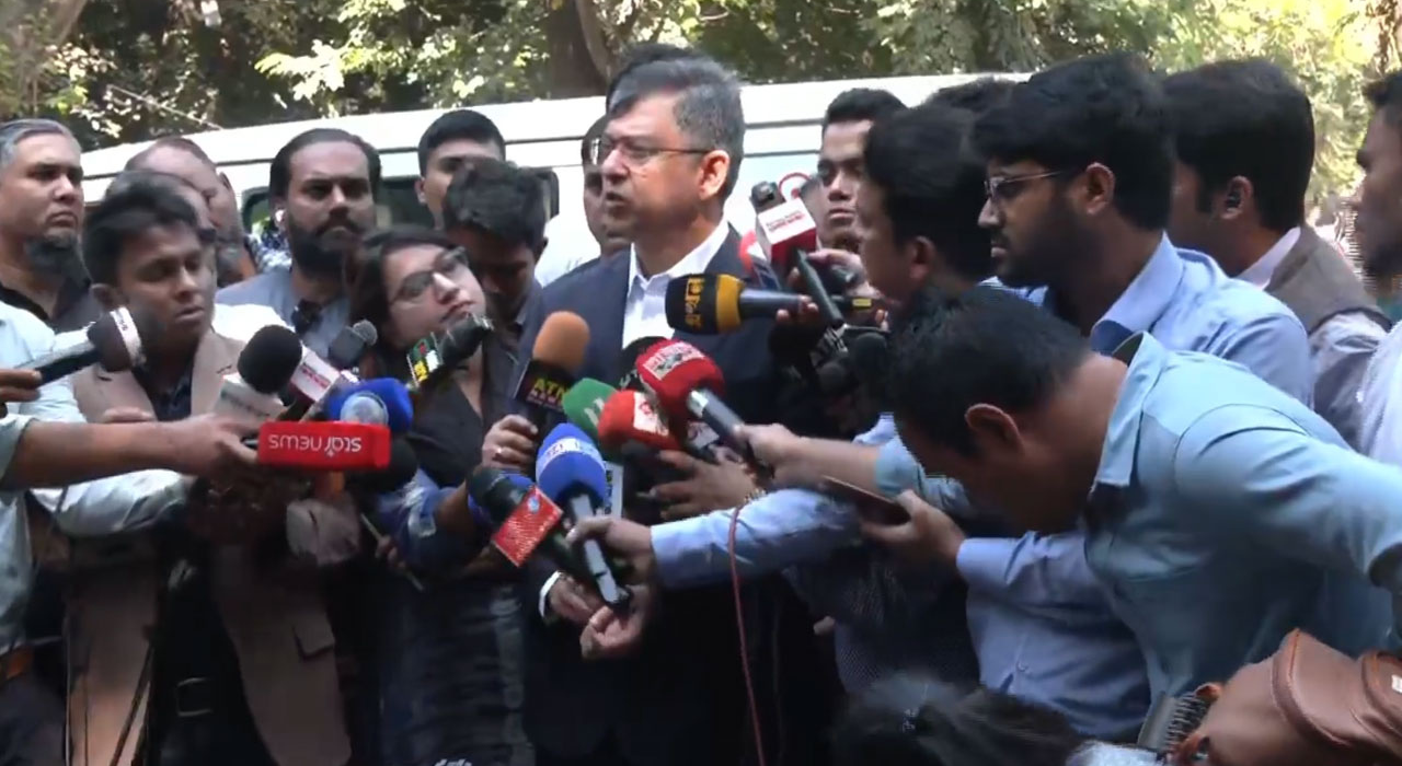 প্রধান উপদেষ্টার সঙ্গে বৈঠক শেষে যা বললেন সালাহউদ্দিন আহমেদ