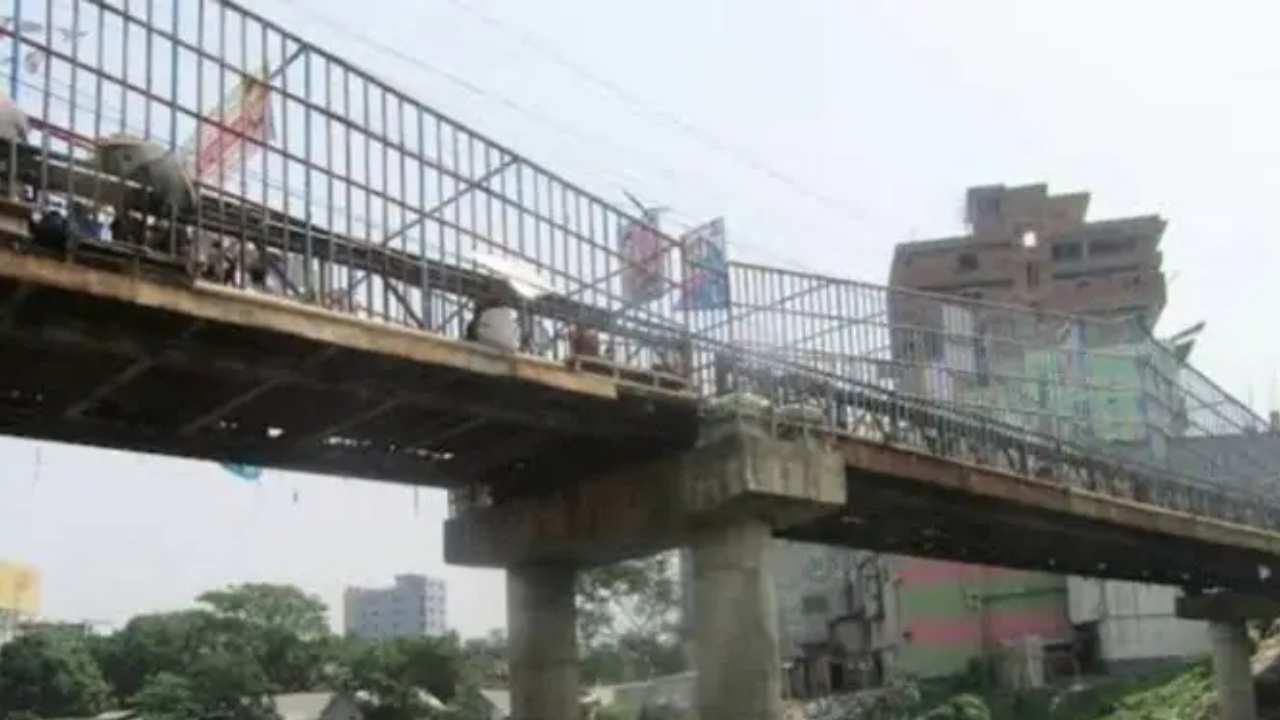 ফরিদপুর শহরের আলিমুজ্জামান বেইলি ব্রিজ শিগগিরই মেরামত