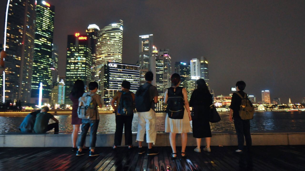 রাতে একা হাটায় নিরাপদ যেসব দেশ