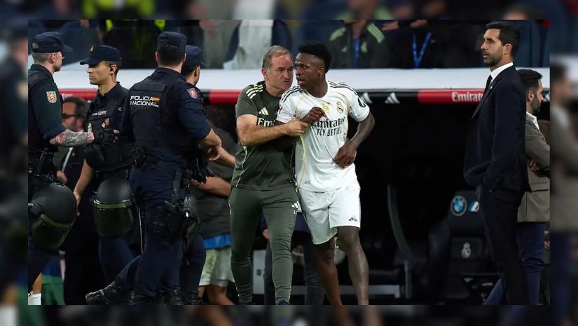 ক্ষেপলেন ভিনিসিয়ুস, ছাড়তে চান রিয়াল!